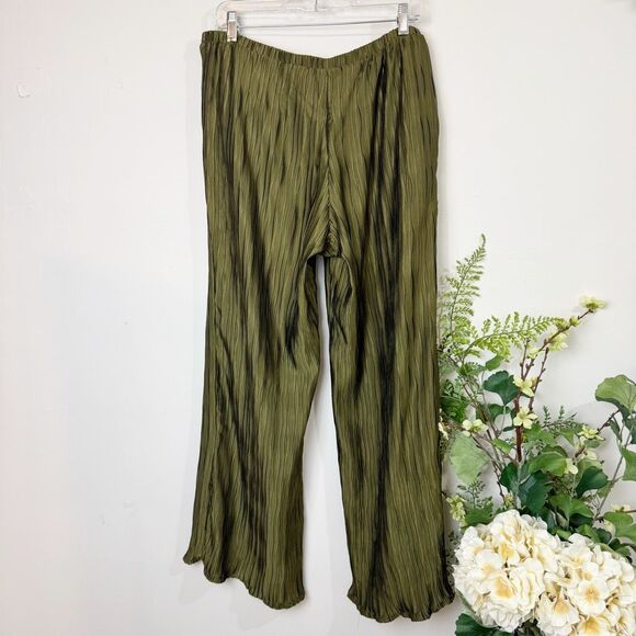 H&M Divided Dark Khaki Crinkled Wide-Leg Pants | Large - Picture 7 of 11